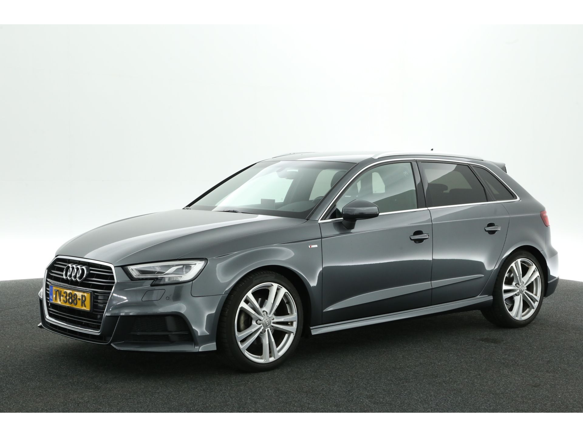 Audi A3 35 TFSI CoD Sport S Line Edition 150PK Automaat Airco Cruise Navi PDC 18''LMV Metallic