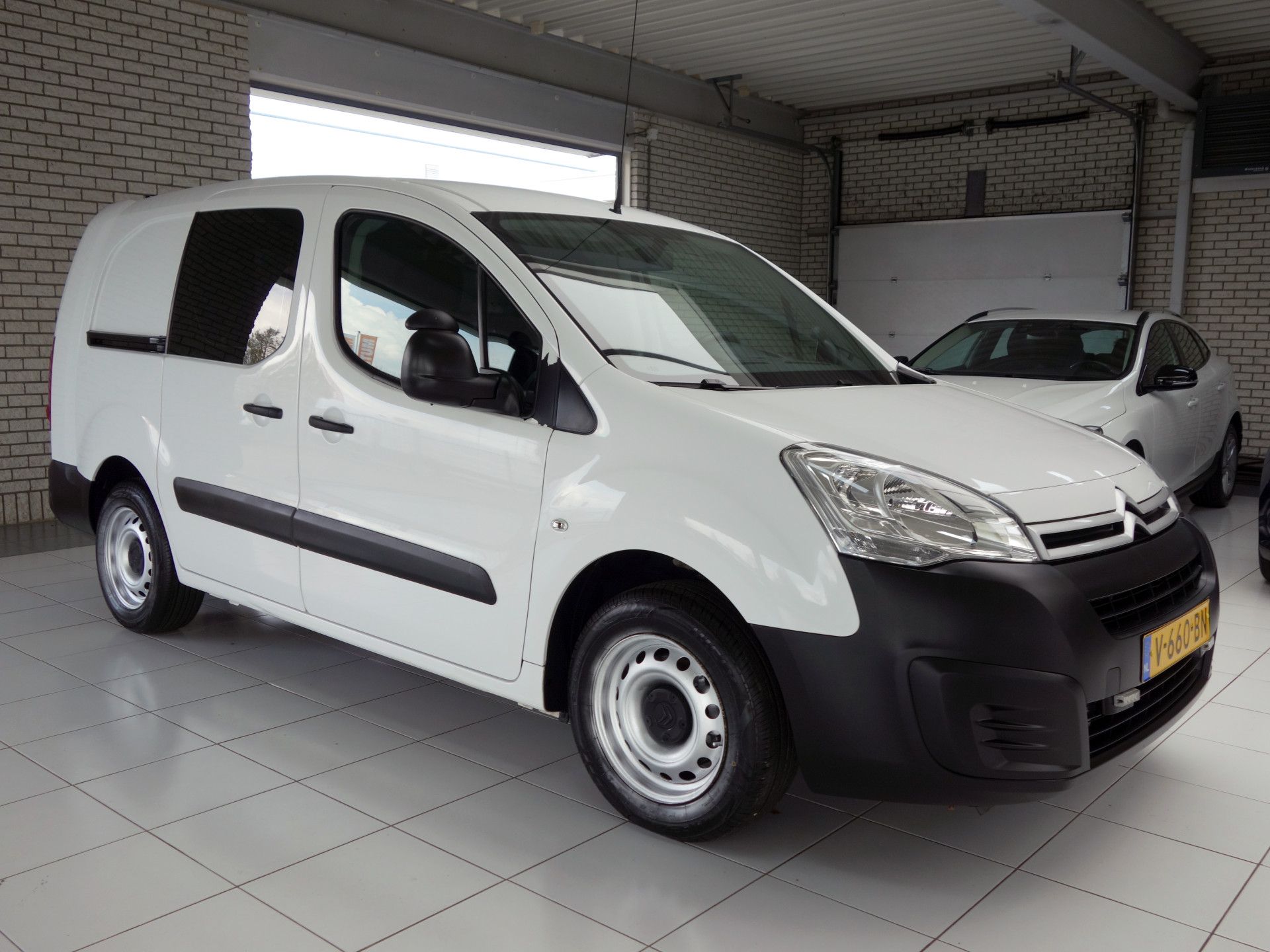 Citroën Berlingo 1.6 BlueHDI 100 Business | Airco Cruise Kasten PDC Trekhaak