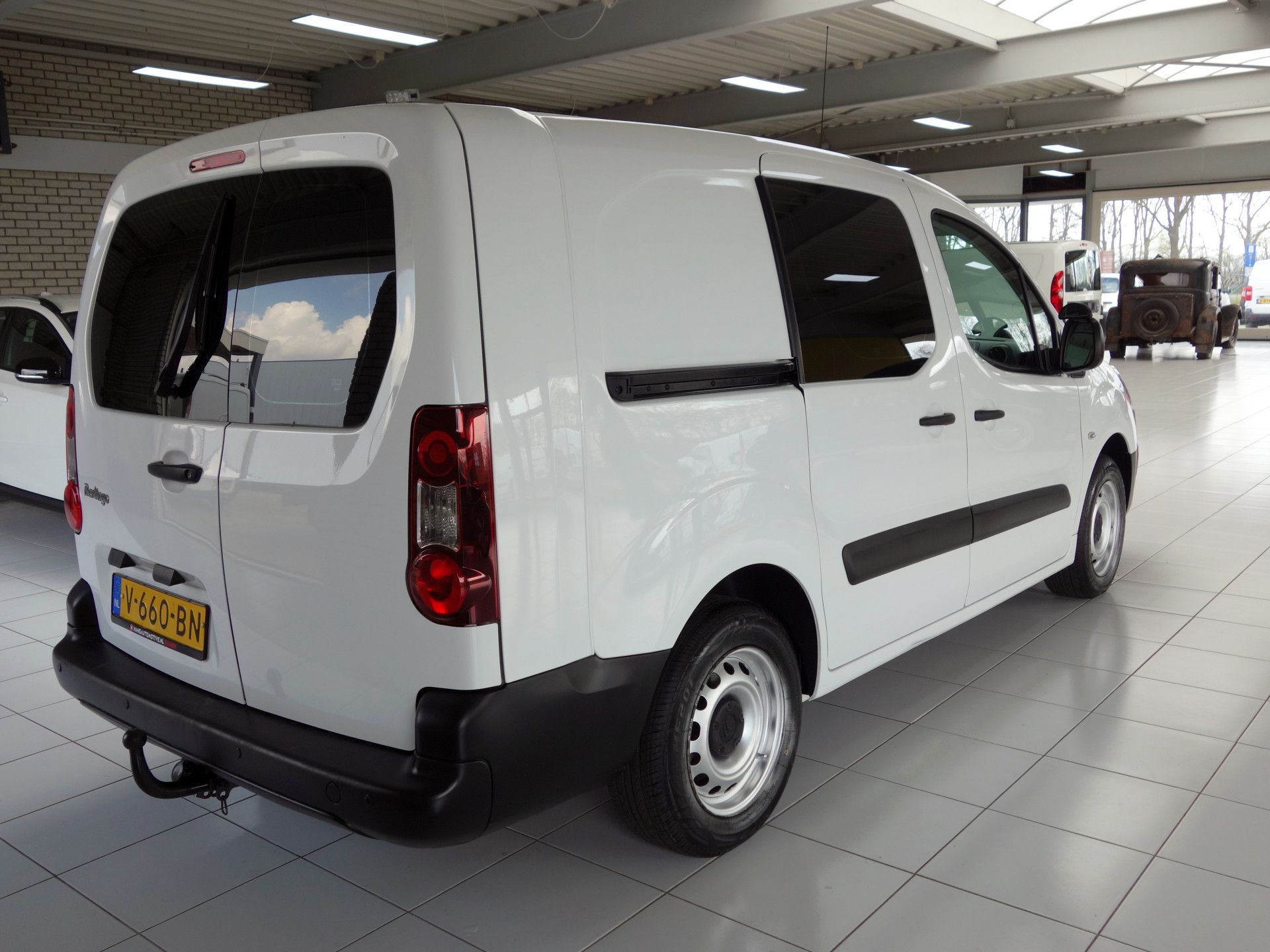 Citroën Berlingo 1.6 BlueHDI 100 Business | Airco Cruise Kasten PDC Trekhaak