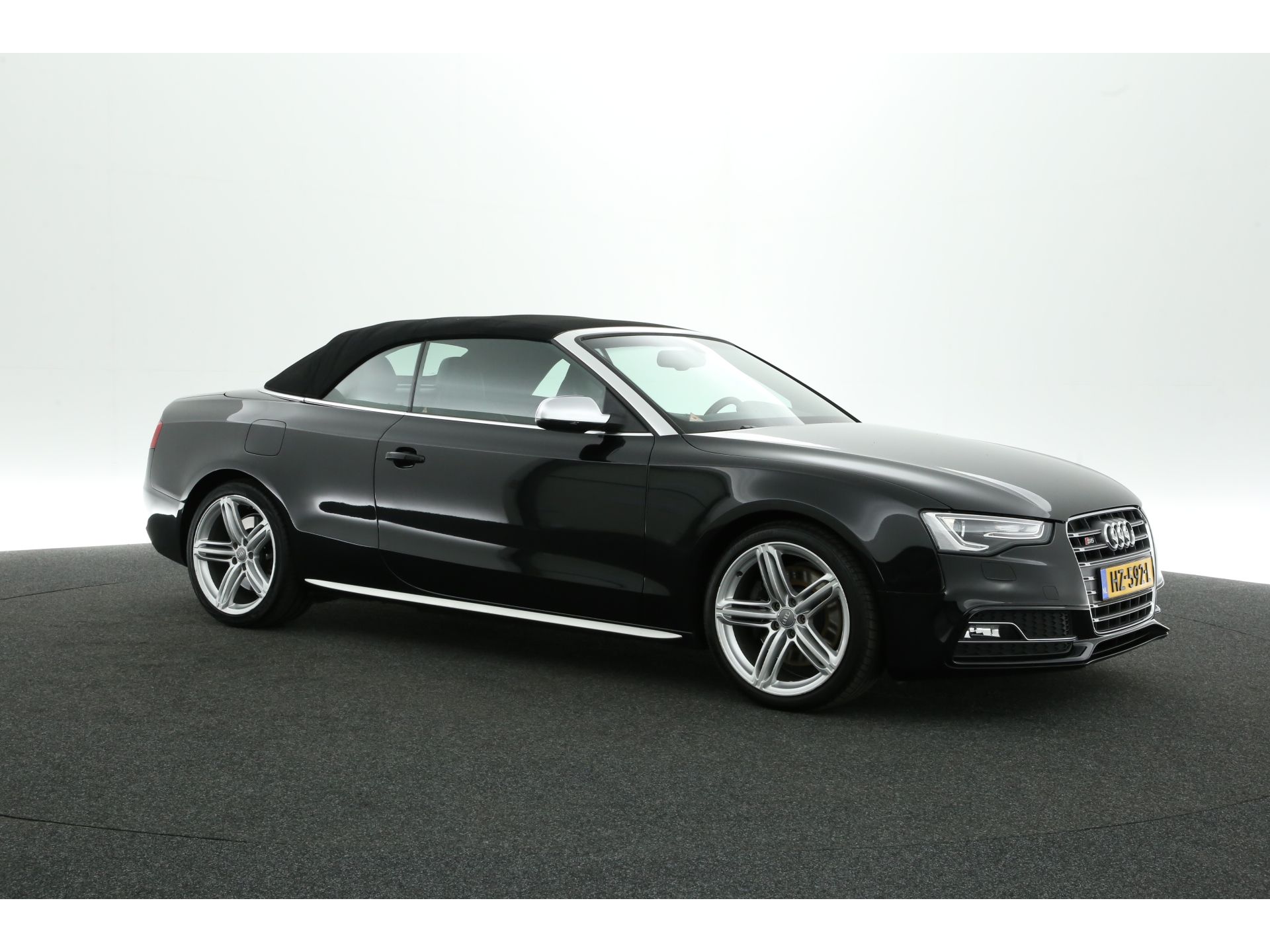 Audi S5 3.0 TFSI Quattro 334PK Cabrio Automaat Airco Cruise Camera Navigatie 19'' LMV PDC Metallic