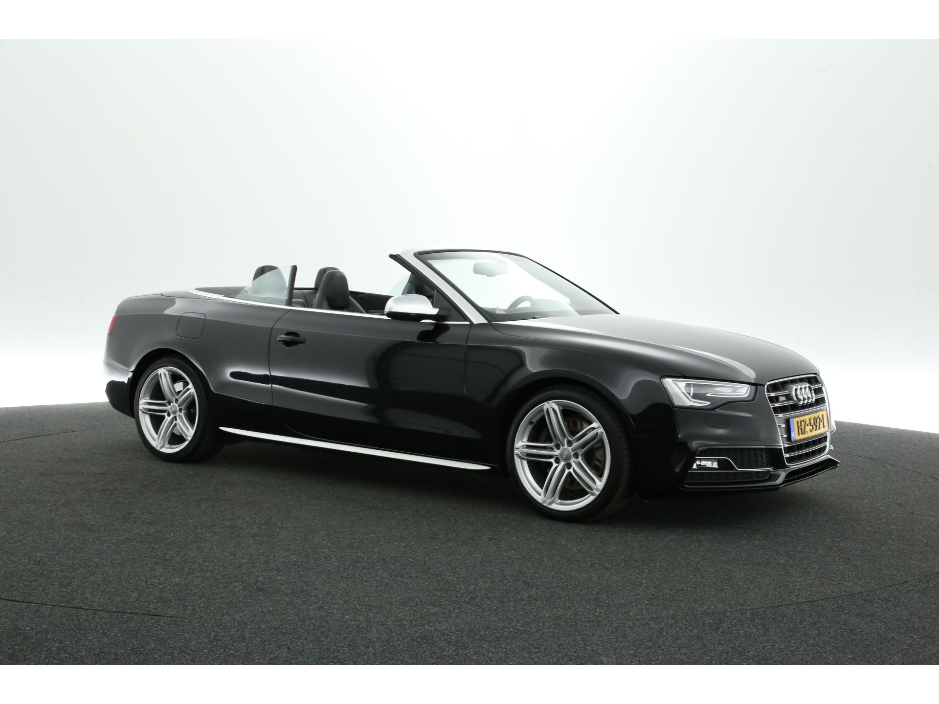Audi S5 3.0 TFSI Quattro 334PK Cabrio Automaat Airco Cruise Camera Navigatie 19'' LMV PDC Metallic