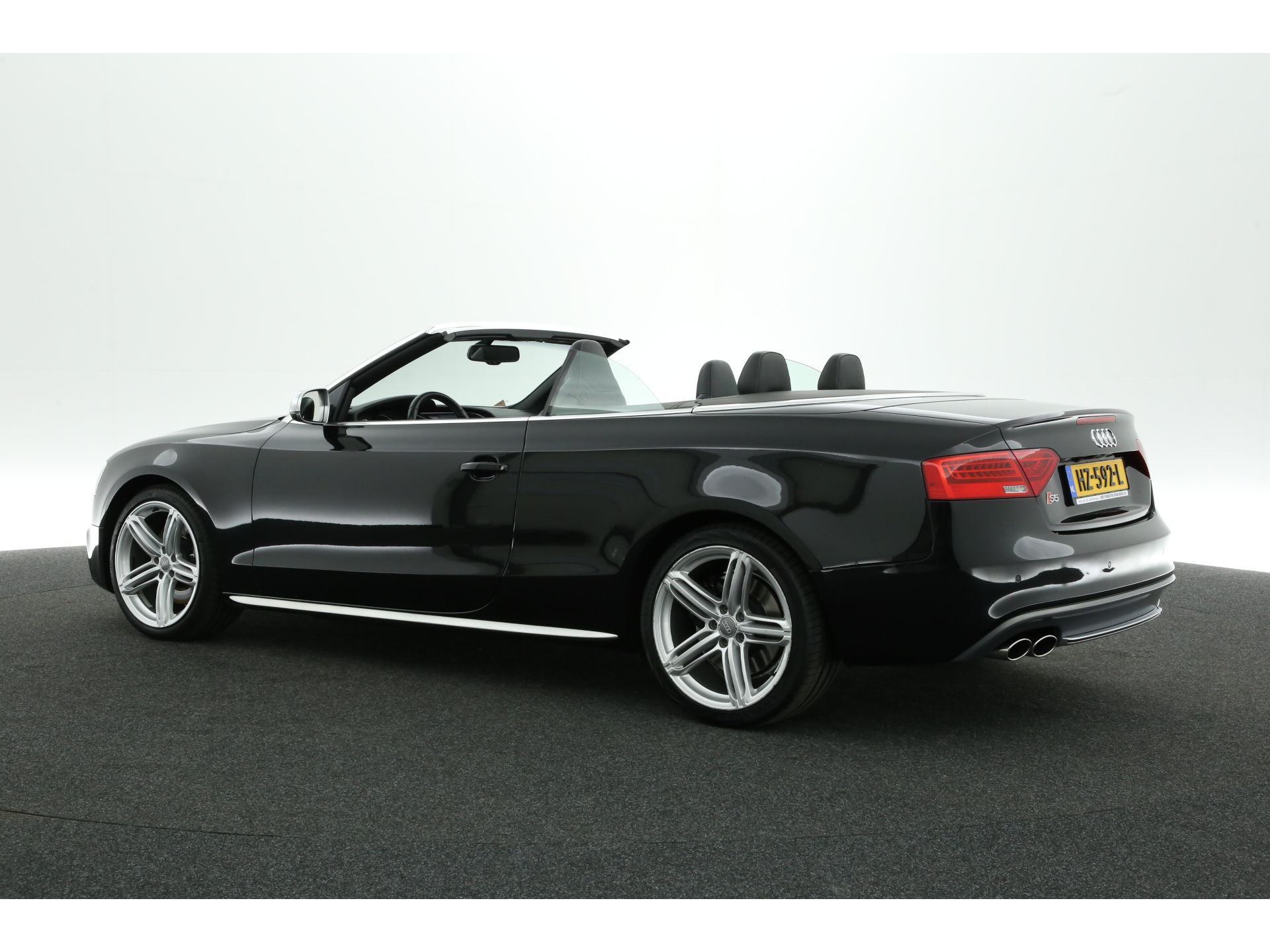 Audi S5 3.0 TFSI Quattro 334PK Cabrio Automaat Airco Cruise Camera Navigatie 19'' LMV PDC Metallic