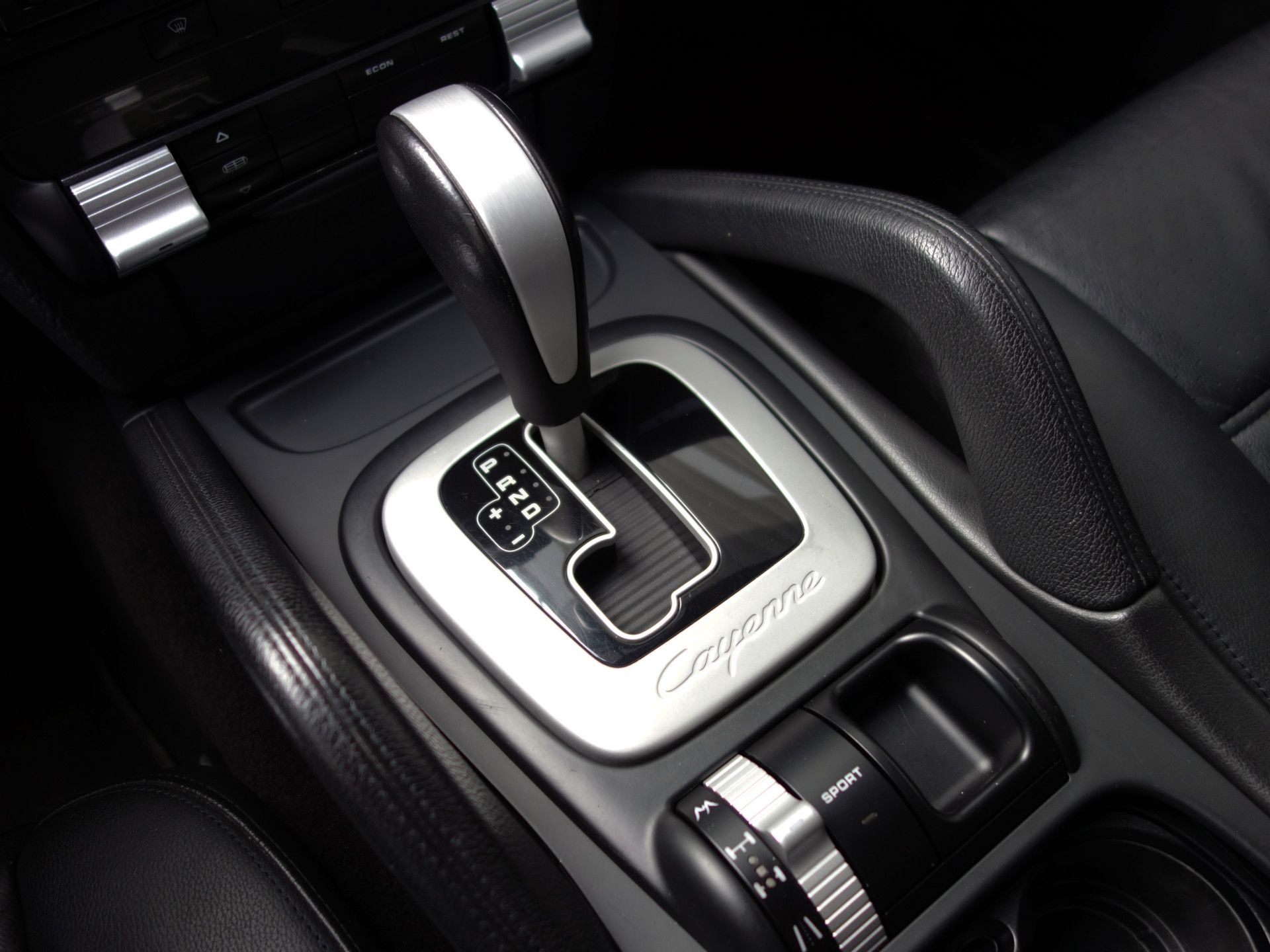 Porsche Cayenne 3.0 Diesel 2009 Automaat | Airco PDC Camera Trekhaak Navi