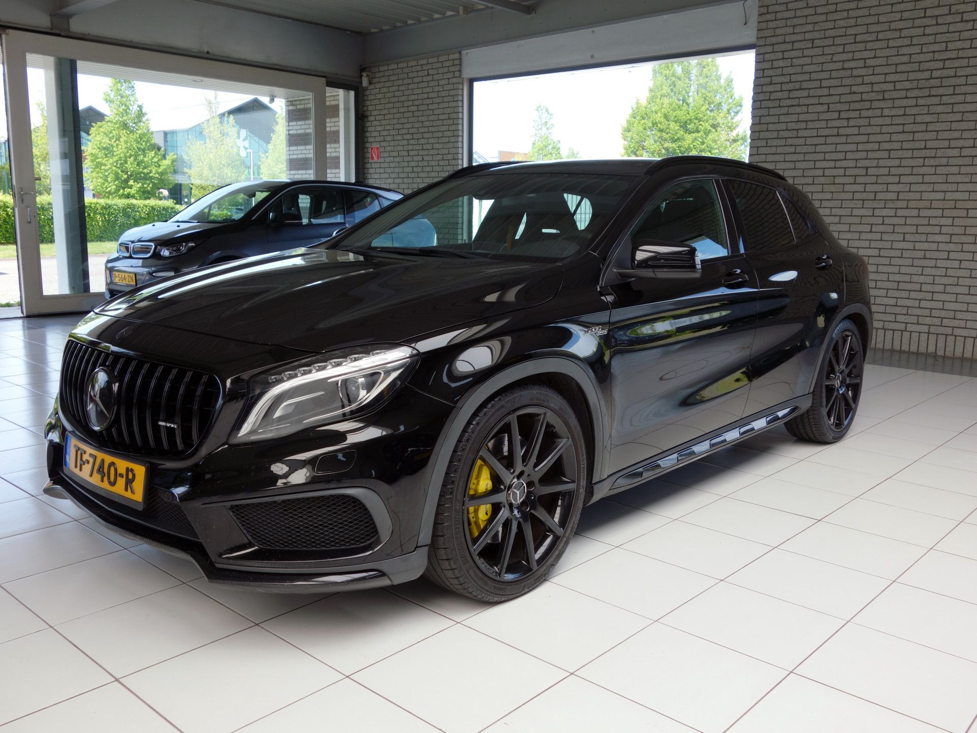 Mercedes-Benz GLA 45 AMG 4Matic 381pk | Airco Navi Panodak | Motor + Turbo revisie