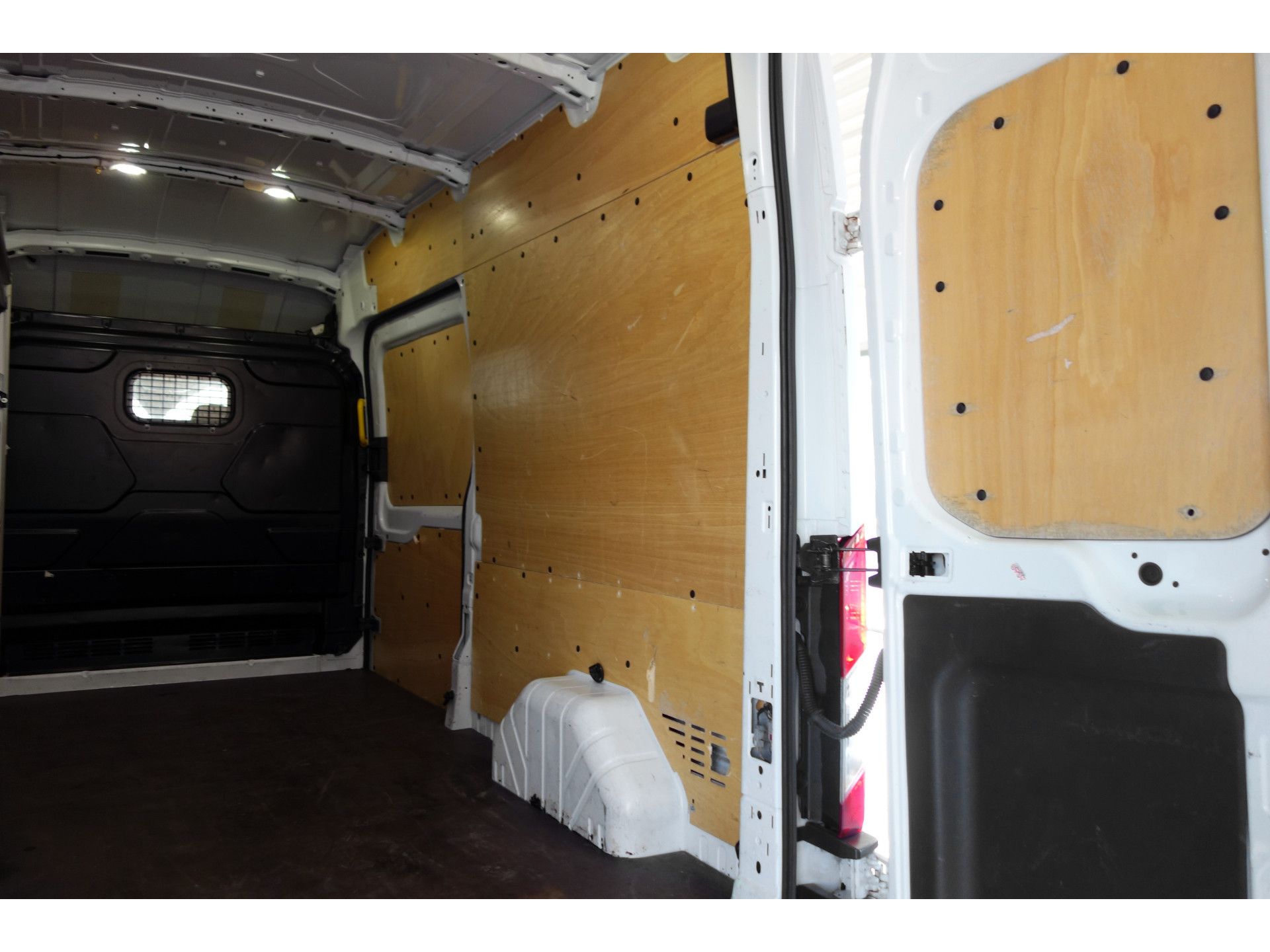Ford Transit 350 2.0 TDCI L3H3 MARGE Trend PostNL Airco Camera PDC Cruise Start/Stop 3-Persoons