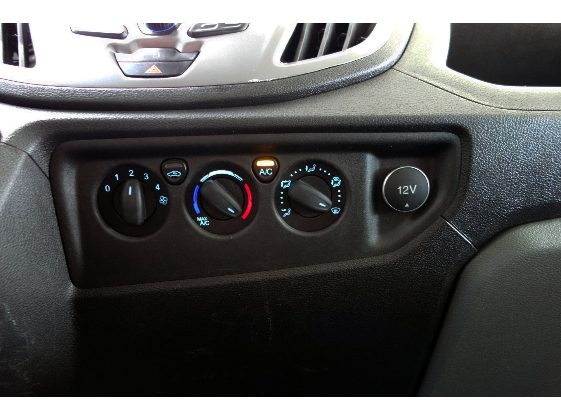 Ford Transit 350 2.0 TDCI L3H3 MARGE Trend PostNL Airco Camera PDC Cruise Start/Stop 3-Persoons