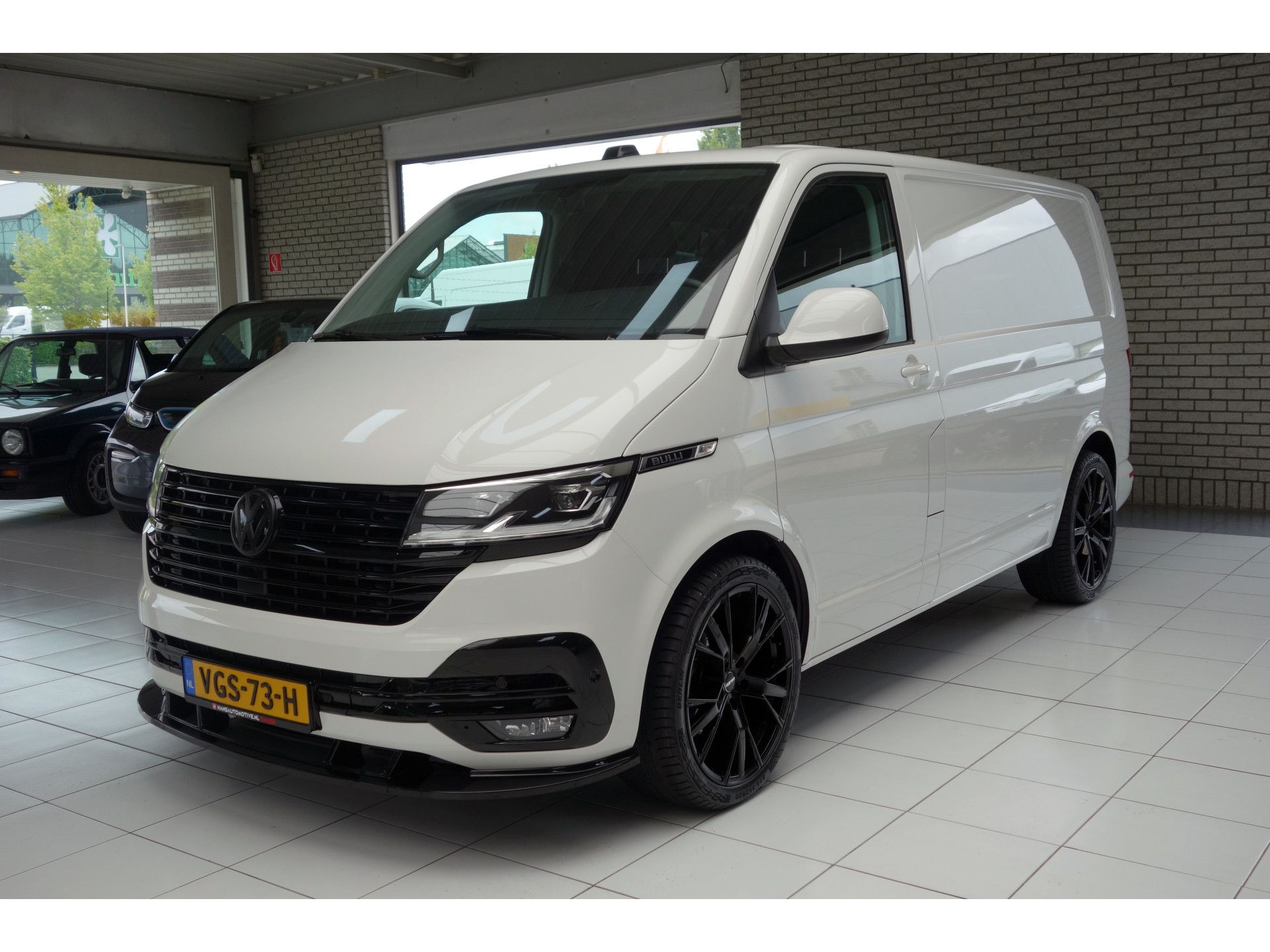 Volkswagen Transporter Bulli 2.0 TDI AUTOMAAT L1H1 Airco Cruise Navi Trekhaak LMvelgen 20"