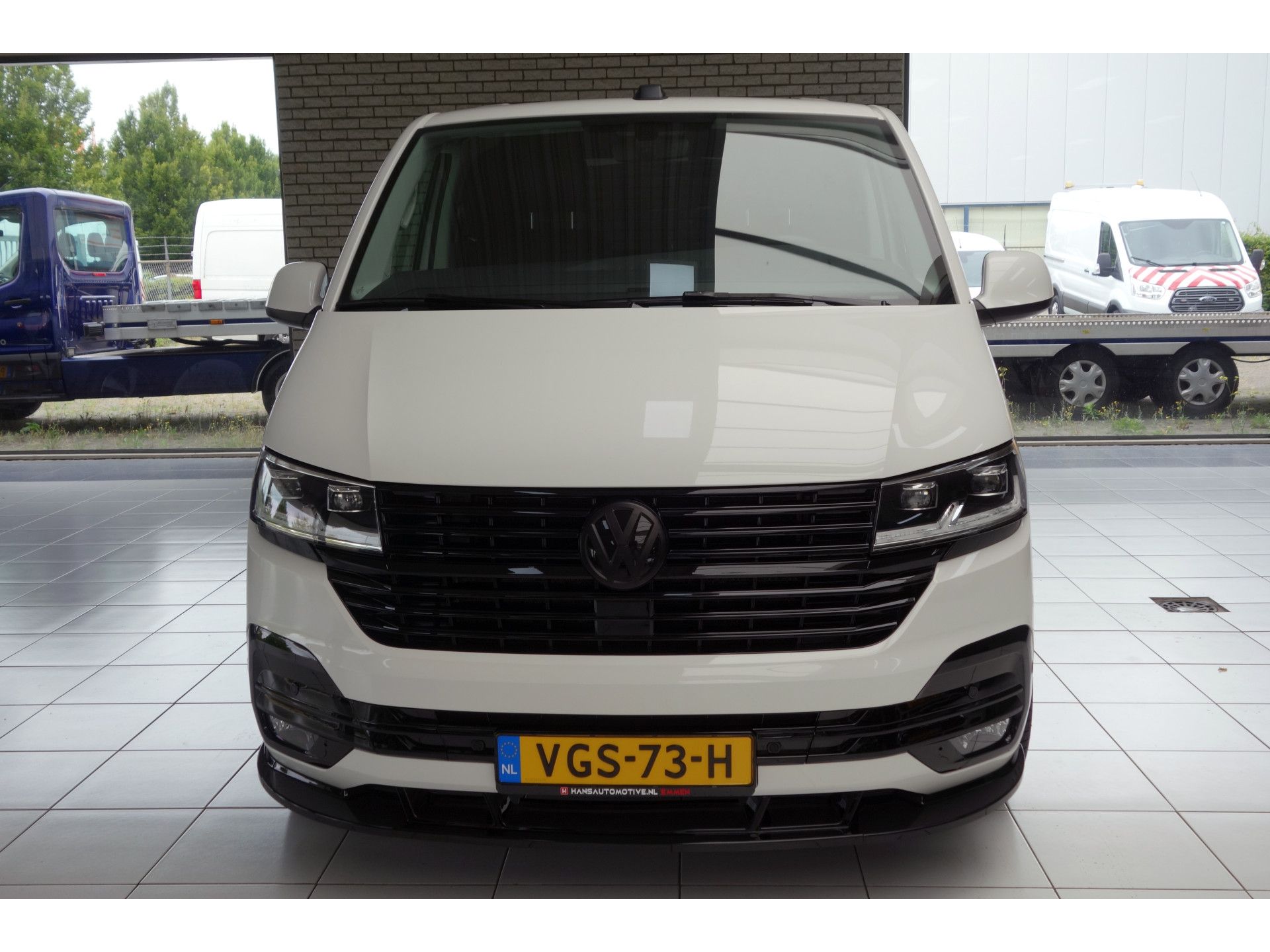 Volkswagen Transporter Bulli 2.0 TDI AUTOMAAT L1H1 Airco Cruise Navi Trekhaak LMvelgen 20"